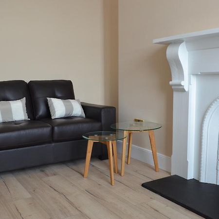 Blessings Studio Apartments Кутхилл Экстерьер фото
